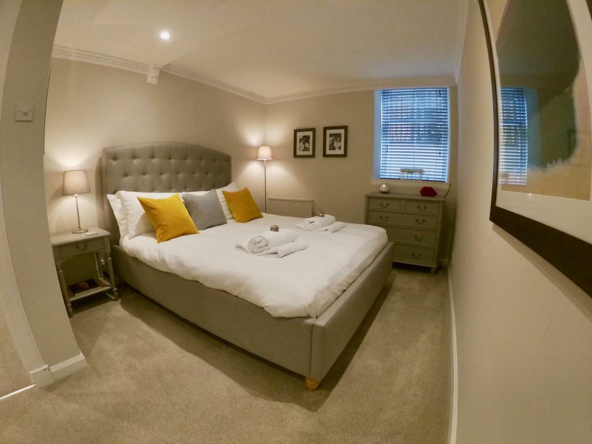 Escape To @ Abercromby Place Appartement *